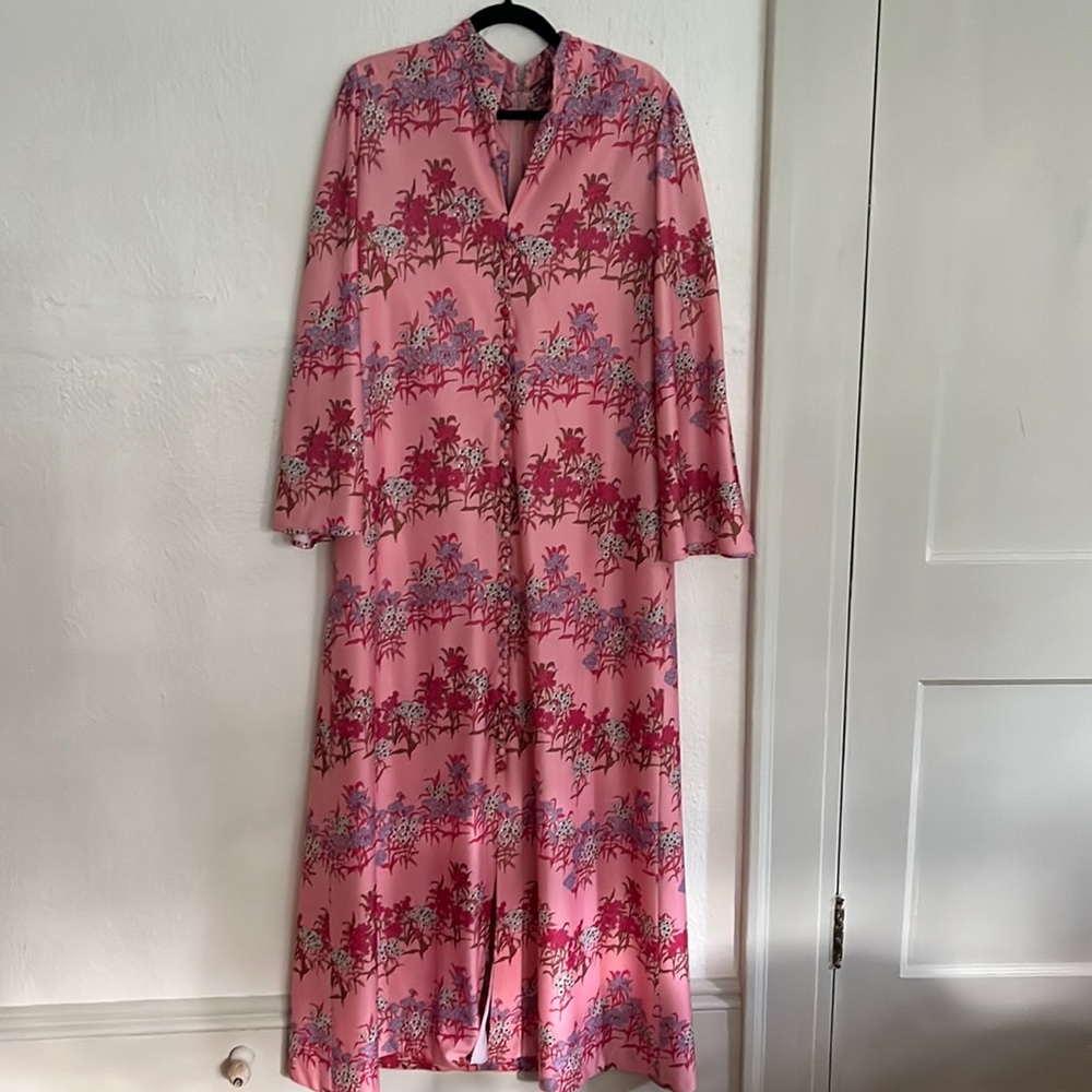 Pink, floral vintage mumu/house dress